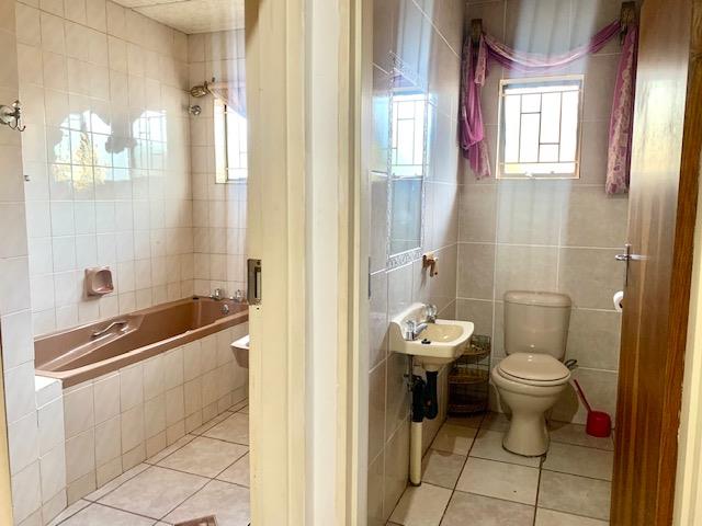4 Bedroom Property for Sale in Universitas Ridge Free State